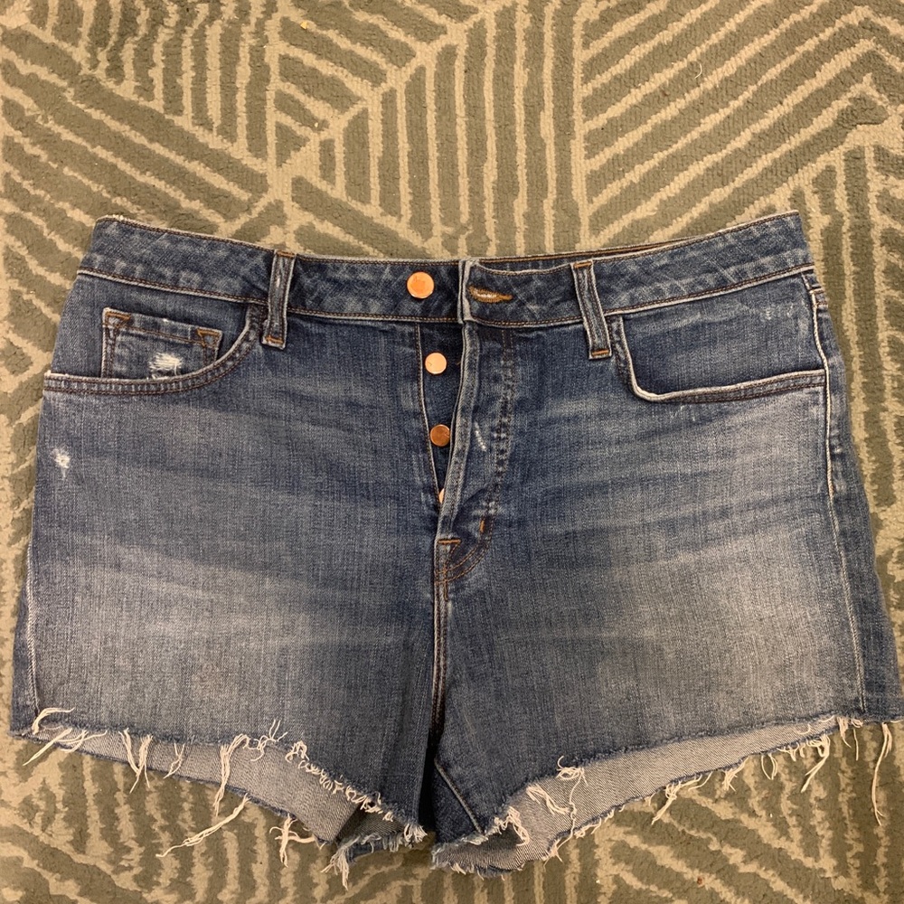 J brand distressed Denim Short - like new - 31